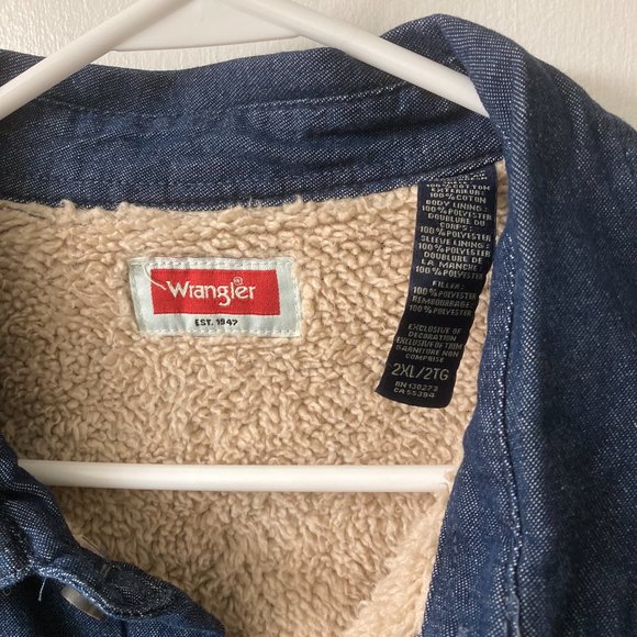 Men's Wrangler button up insulated denim jacket, size 2XL - Picture 2 of 10